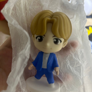 방탄소년단 해피밀 제이홉 이미지