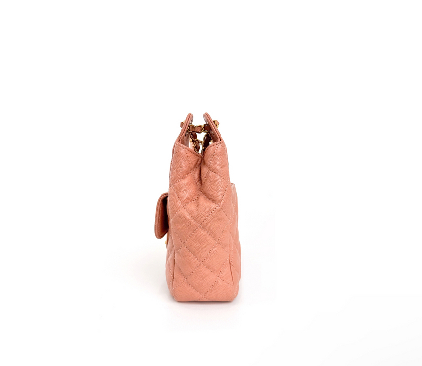 샤넬 여성 샤이니 크럼플드 호보백 캐비어 포켓 체인 크로스 숄더백 핑크 이미지