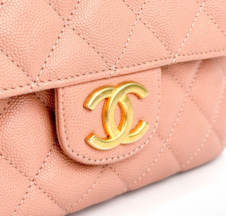 샤넬 여성 샤이니 크럼플드 호보백 캐비어 포켓 체인 크로스 숄더백 핑크 이미지