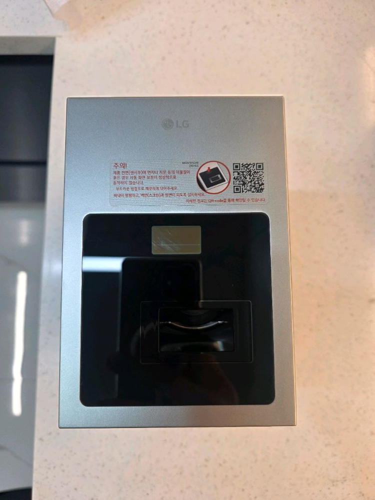 lg 시네빔 4k 빔프로젝터 pu615u 이미지