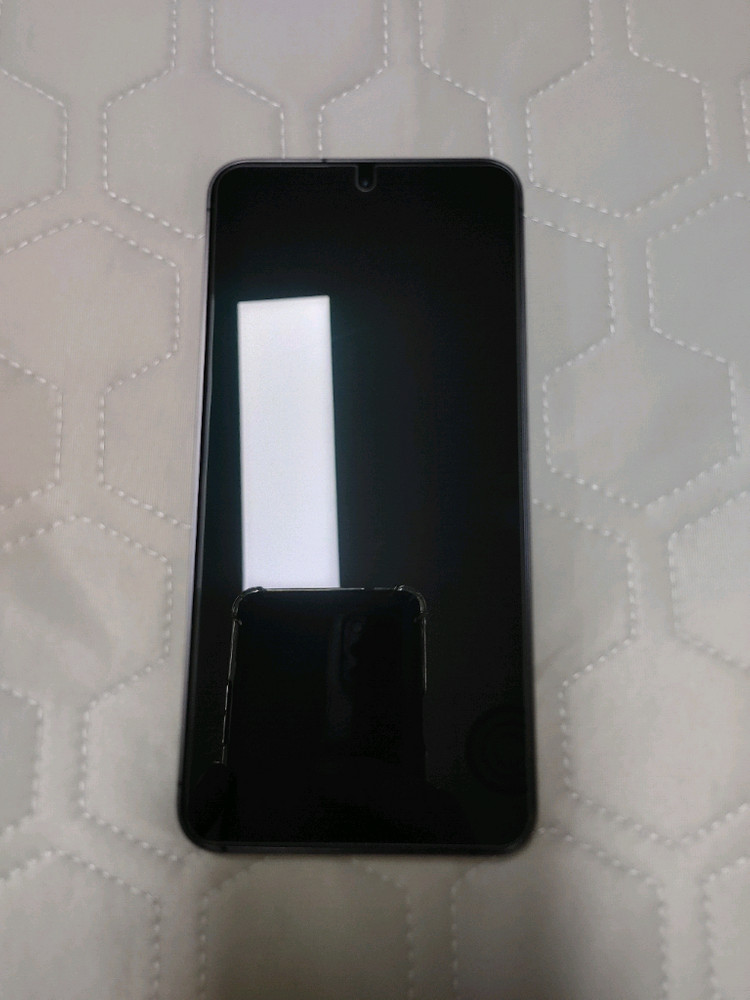 새폰급 ㅡ 개통일 보세요 ㅡ S24 256GB + 새케이스 이미지