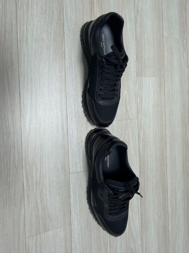 루이비통 스니커즈 남자 육반사이즈 이미지