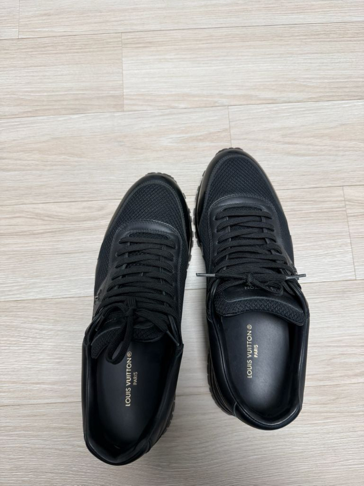 루이비통 스니커즈 남자 육반사이즈 이미지