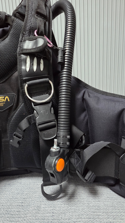 TUSA 쏘버린(Soverin) BCD 판매합니다. (누수없음 / 바로사용 / 상태좋음) 이미지