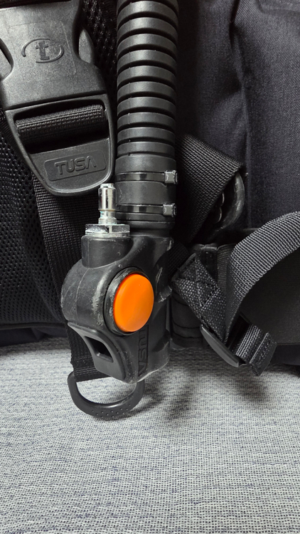 TUSA 쏘버린(Soverin) BCD 판매합니다. (누수없음 / 바로사용 / 상태좋음) 이미지