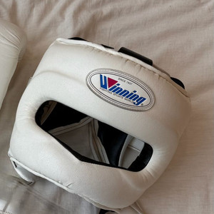 (L)위닝 코보호 헤드기어 화이트 복싱 이미지
