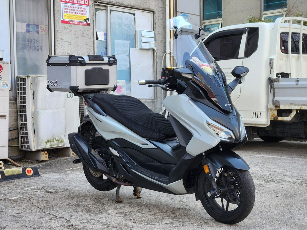 23년식/포르자/350cc/6만/배달세팅/카울깨진곳x주행컨디션최상급매물팝니 이미지