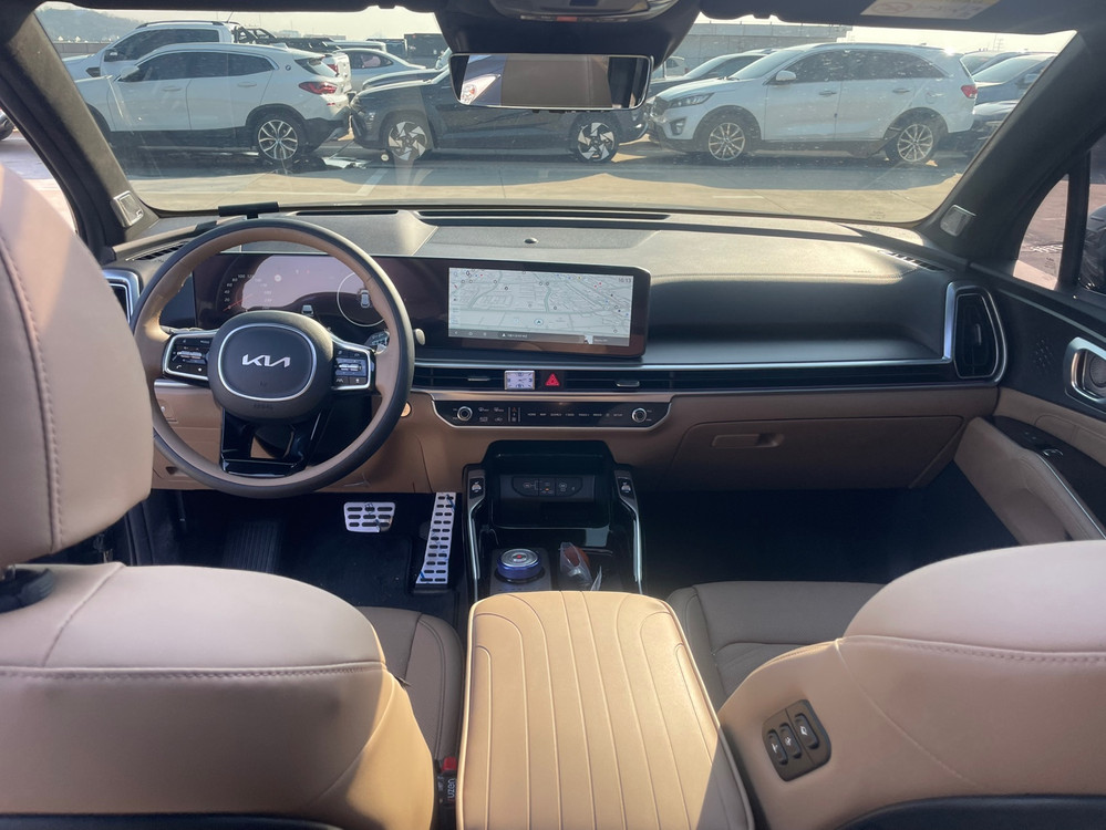 더 뉴 쏘렌토 4세대가솔린 2.5T 4WD시그니처 25년06월 13601km 완저무사고 차량 판매합니다. 이미지