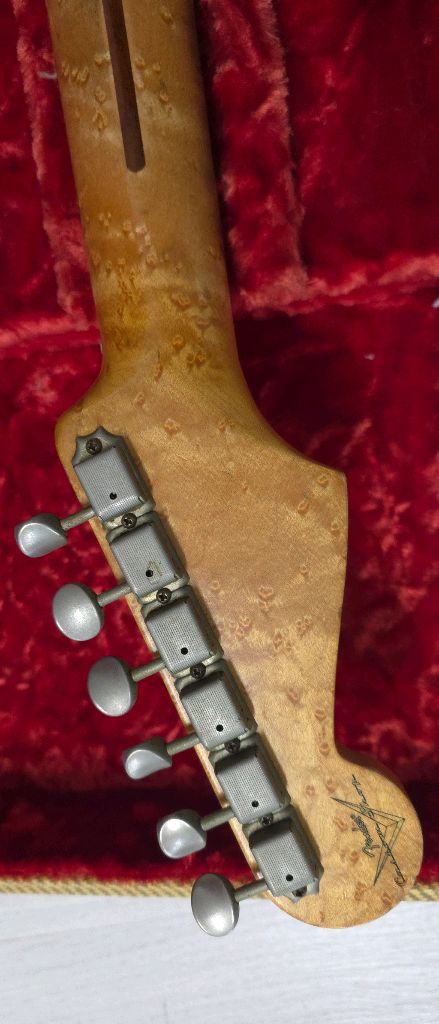 펜더 1956 커스텀샾 레릭 일렉기타 이미지