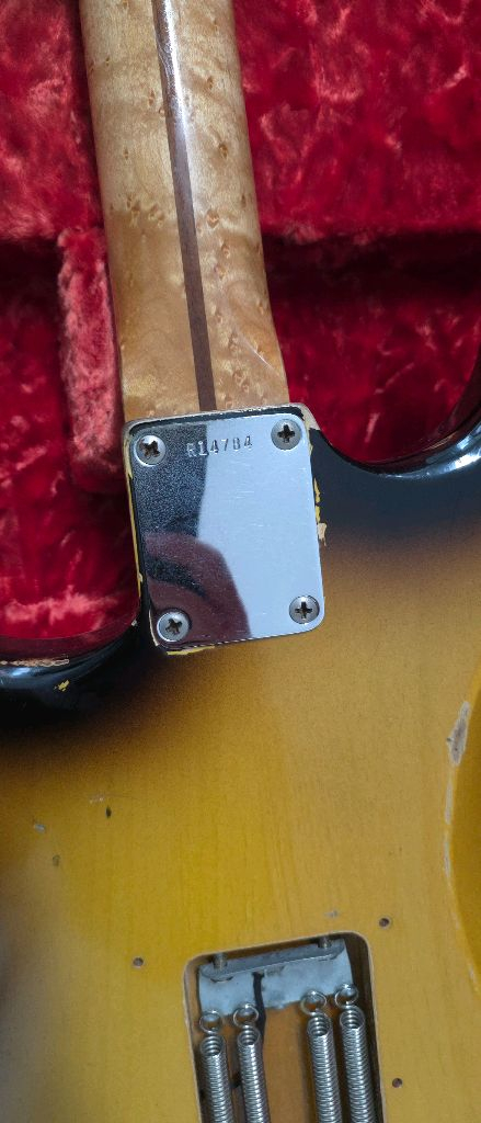 펜더 1956 커스텀샾 레릭 일렉기타 이미지