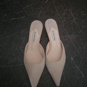 식스앤어하프 뮬 이미지