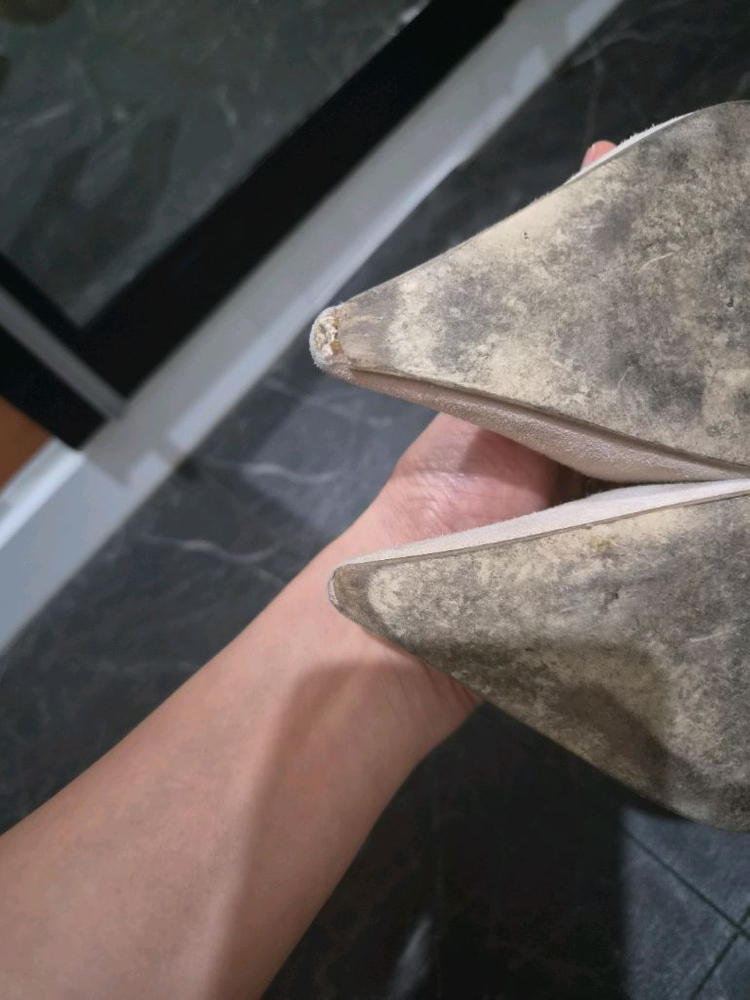 식스앤어하프 뮬 이미지