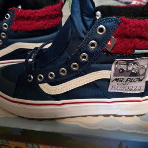 VANS SK8-Hi Mte 2.0 DX 반스 심슨 한정판 판매 이미지