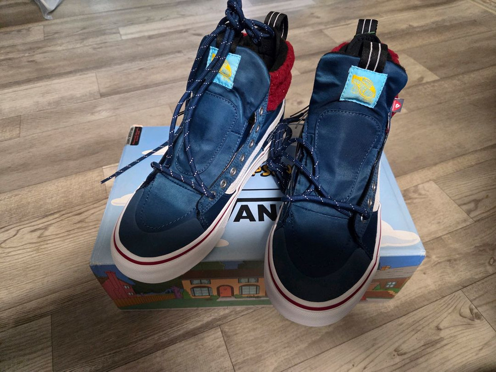 VANS SK8-Hi Mte 2.0 DX 반스 심슨 한정판 판매 이미지