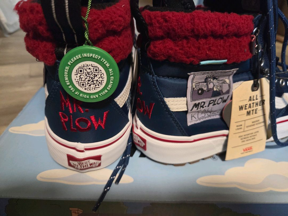 VANS SK8-Hi Mte 2.0 DX 반스 심슨 한정판 판매 이미지