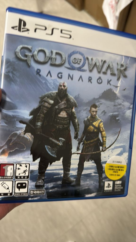 PS5 게임 디스크 이미지