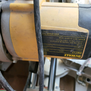 디월트 슬라이딩 각도기dw717 이미지