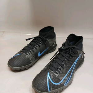 나이키 머큐리얼 슈퍼플라이 8 아카데미 풋살화 270 이미지