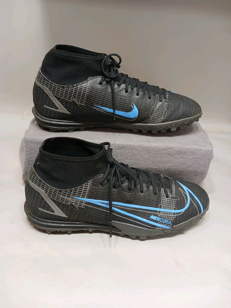 나이키 머큐리얼 슈퍼플라이 8 아카데미 풋살화 270 이미지