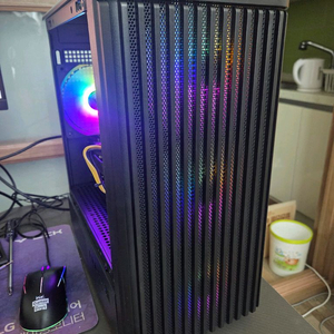 i7 6세대 게이밍 컴퓨터 본체 이미지