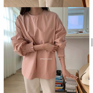 럭키룸 스모크 블라우스 이미지