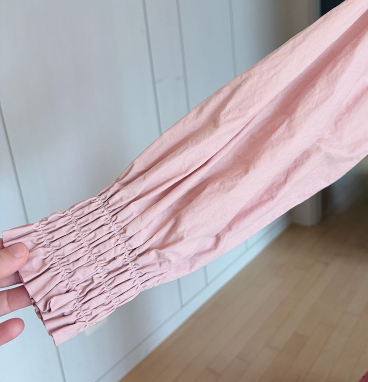 럭키룸 스모크 블라우스 이미지