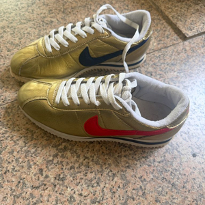 NIKE 나이키 97년도 올림픽 골드 금색 코르테즈 255 한정판 운동화 이미지