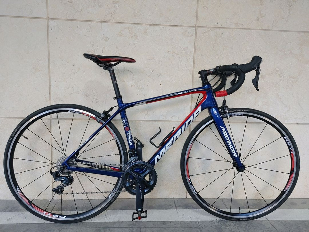 상태A급 18년메리다 스컬트라 5000 풀 울테그라 바레인 팀 카본 로드자전거 xs사이즈 팔아요. 이미지