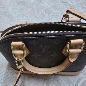 루이비통 알마bb 풀박스 이미지