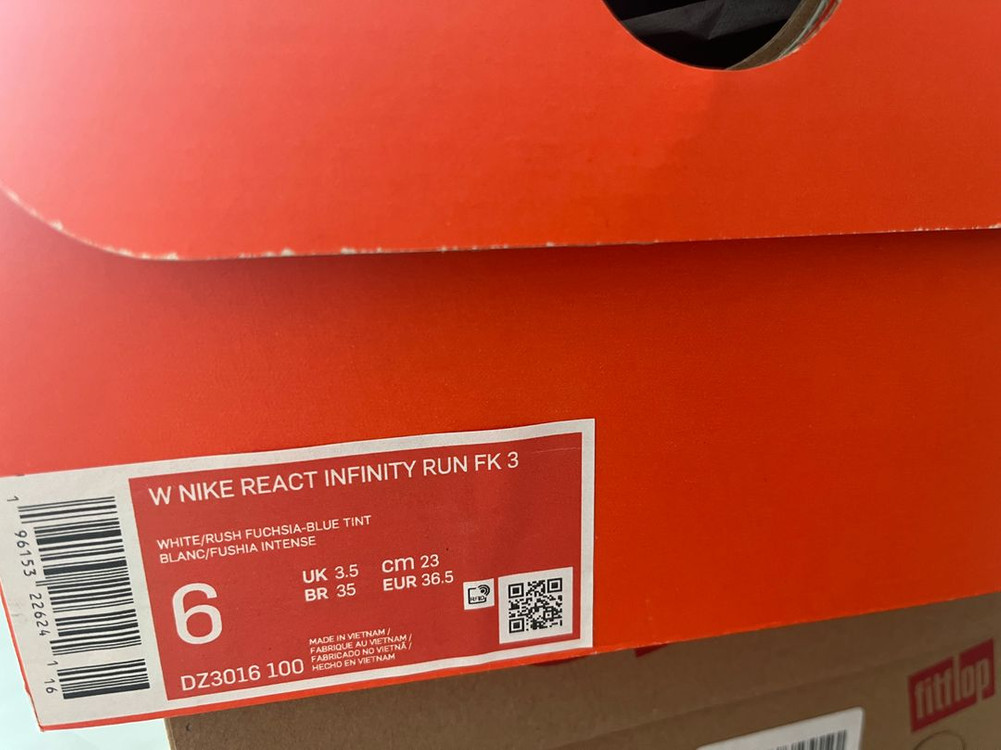 나이키 인피니티런3 230 새상품 이미지