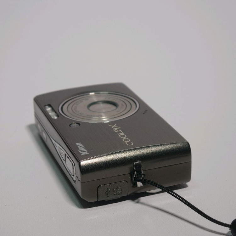 니콘 쿨픽스 S500 디지털 카메라 이미지
