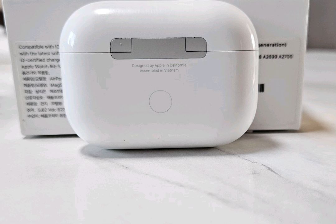 에어팟 프로 2세대 풀박스 이미지