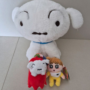 각종 캐릭터 인형들 이미지