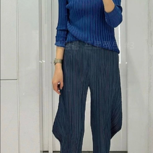 플리츠플리즈 씨커보텀 팬츠 다크그레이 국내백화점제품 이미지