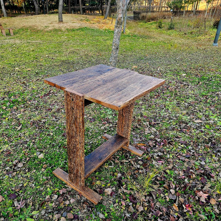 100년이상된 미국 산 올드오크 고재테이블 카페테이블 2인용테이블 이미지