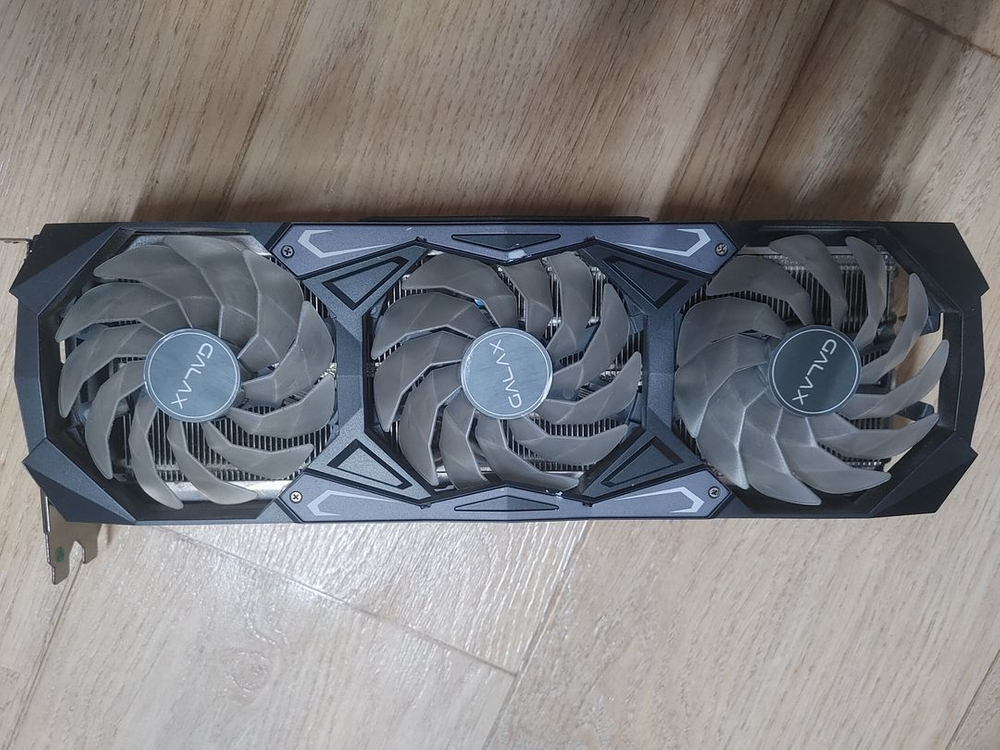 RTX 3080 그래픽카드 이미지