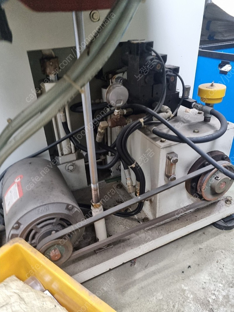 동아 유압 재단기 중고판매 clover-600 이미지