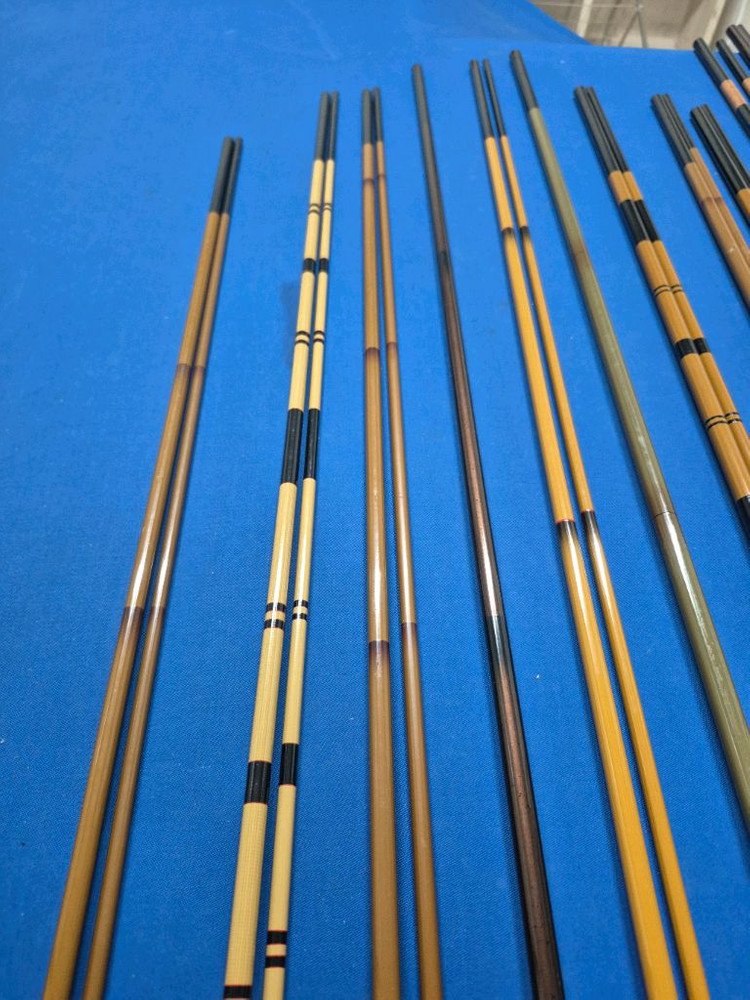 내림 중층대 12대 11척ㅡ18척 받침대 2개 바늘빼기 1개 동와귀룡봉 18척외 싸게정리 이미지