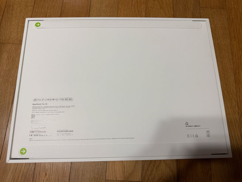 맥북프로 M5칩 16인치 스페이스블랙 미개봉신품 이미지