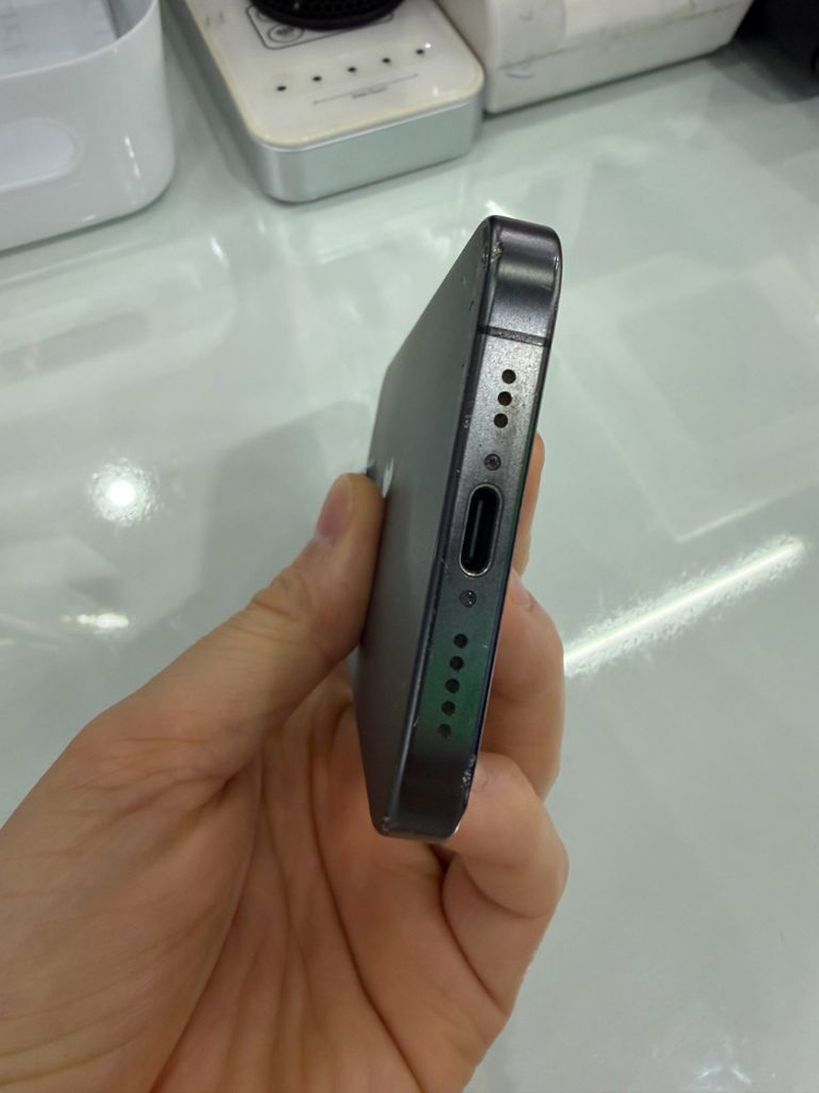 아이폰 15프로 128기가 블랙 팝니다. 이미지