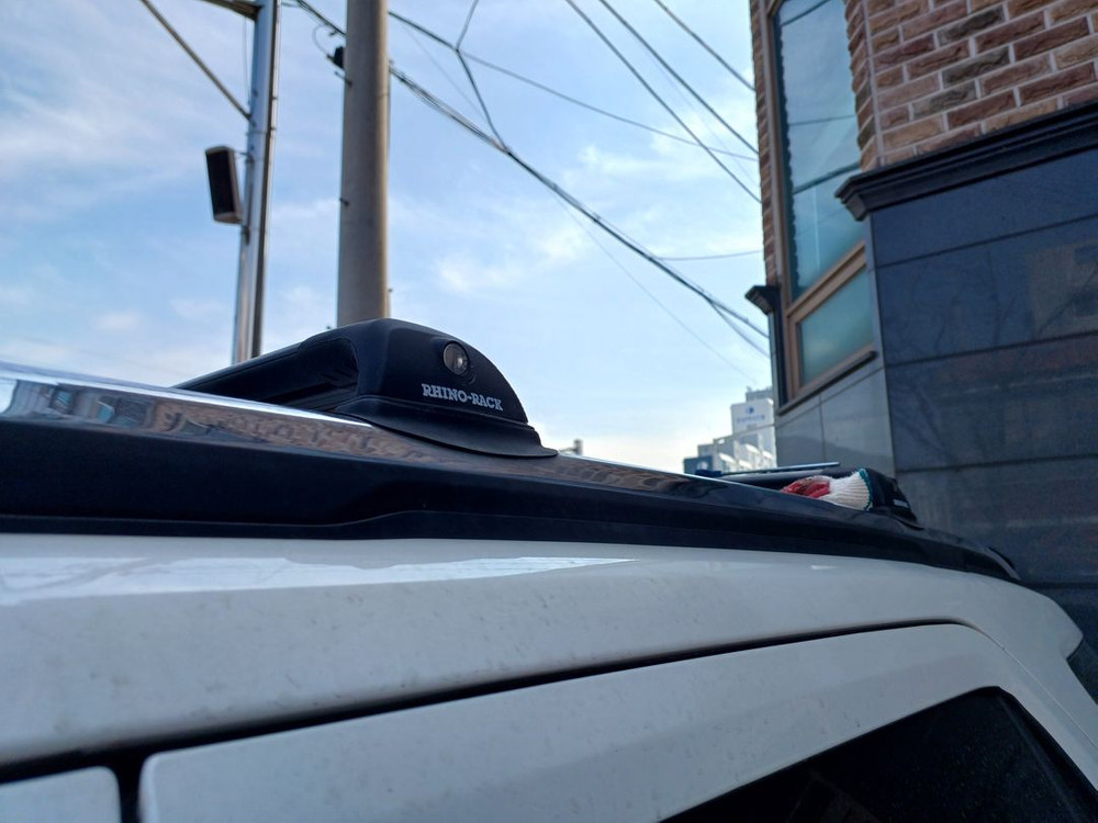 라이노랙 익스플로러 5.5세대 레일형 가로바 이미지