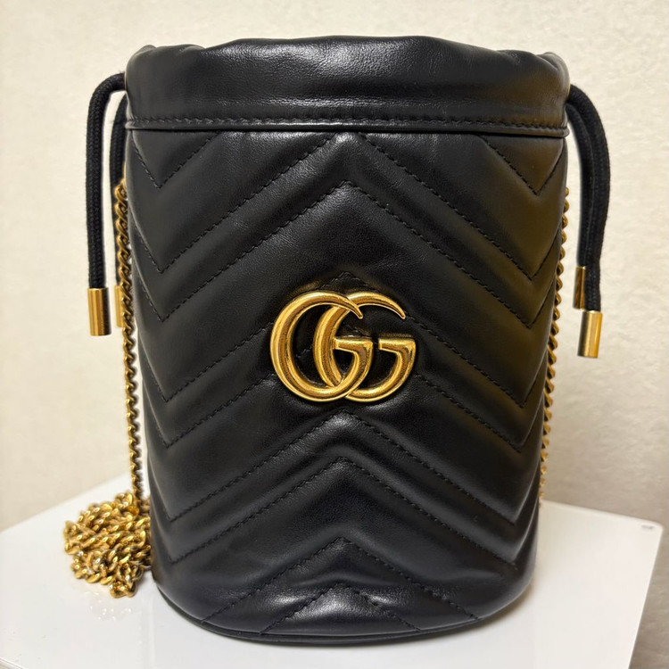 구찌 마몬트 미니백 버킷백 블랙 정품 이미지