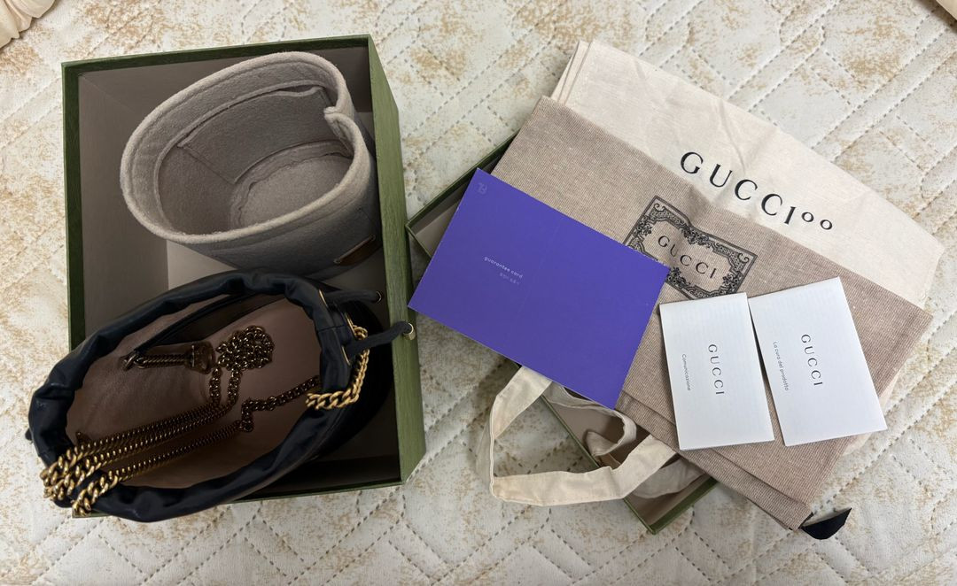 구찌 마몬트 미니백 버킷백 블랙 정품 이미지