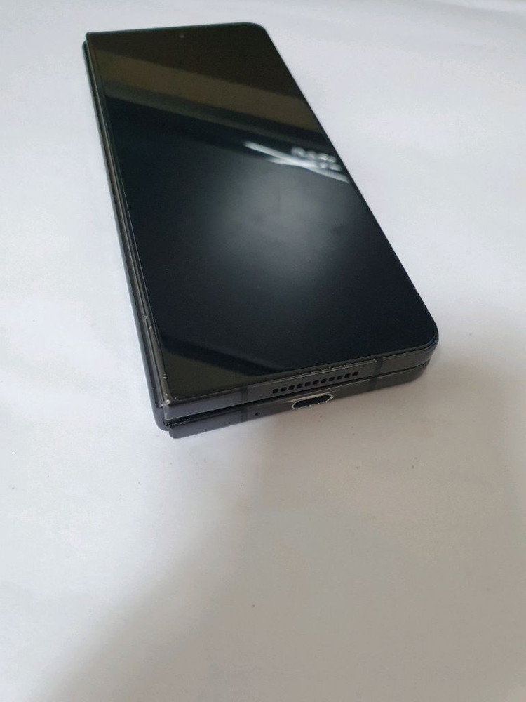 갤럭시폴드4 잔상없어요 256기가 블랙 이미지