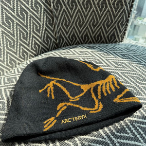 아크테릭스 버드헤드토크 비니 24k 블랙 새상품 이미지