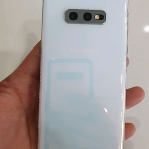 갤럭시S10e 128G 무잔상 액정무기스 상태굿 중고폰 이미지