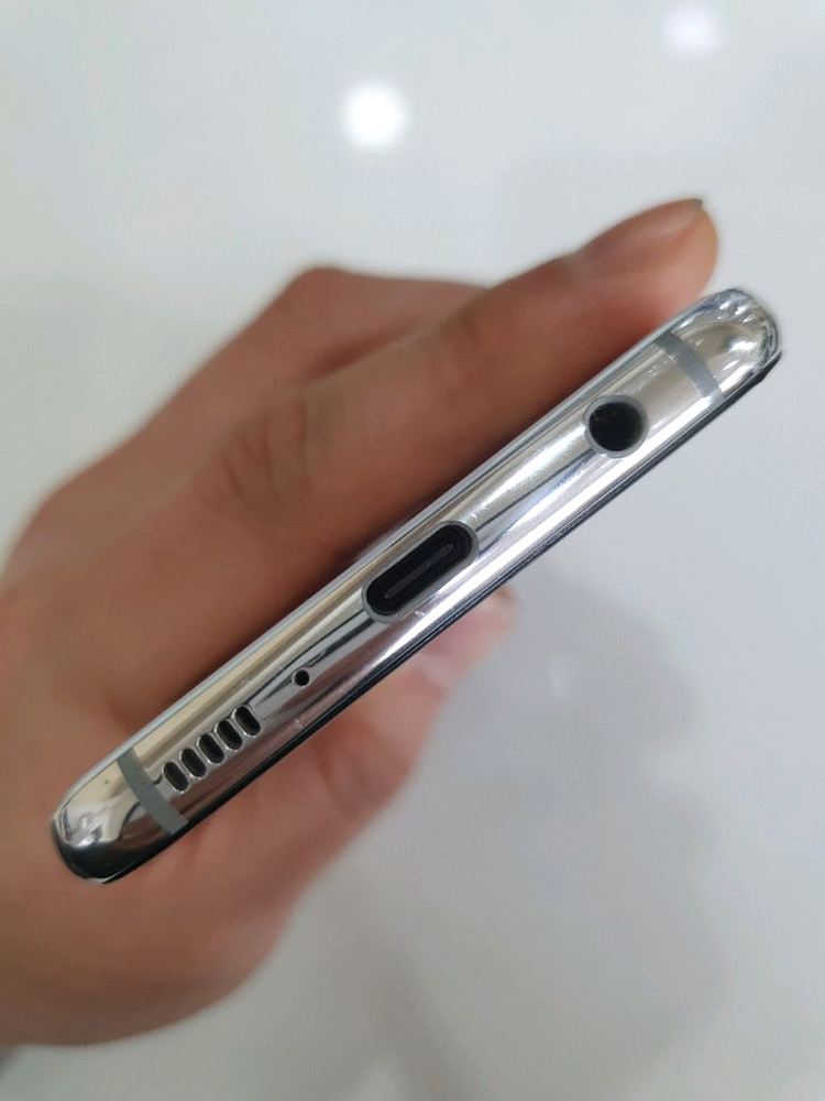 갤럭시S10e 128G 무잔상 액정무기스 상태굿 중고폰 이미지