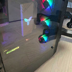 2070super 라이젠 3600 램32G 컴퓨터 본체 이미지