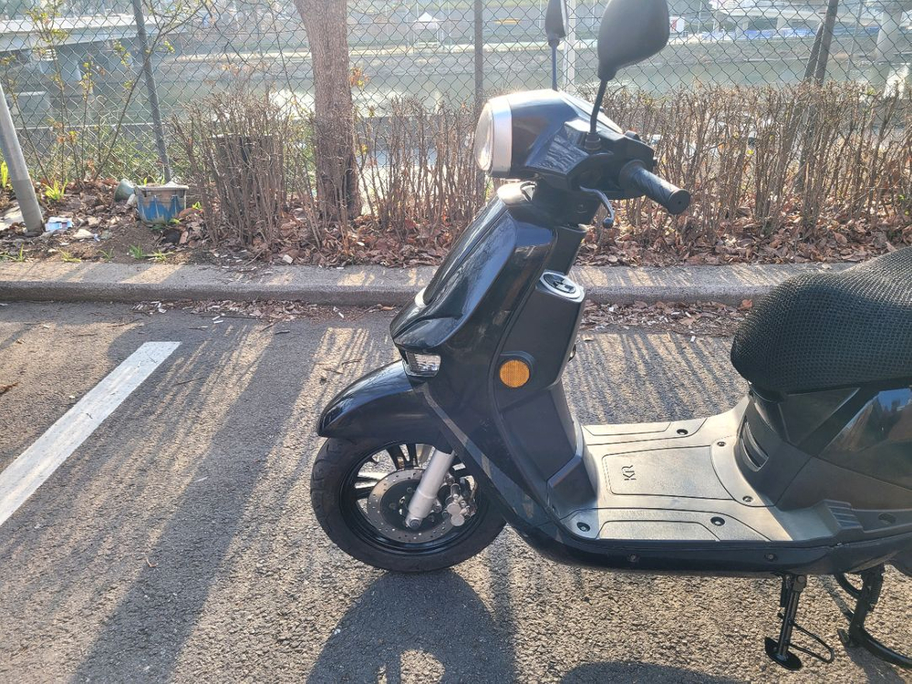 KR 델리로드 프로100cc 스쿠터 이미지