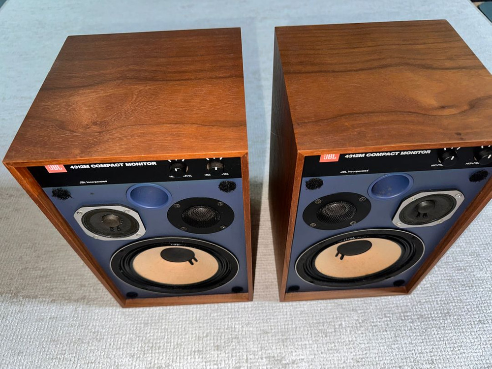 JBL 4312M 판매 합니다. 이미지